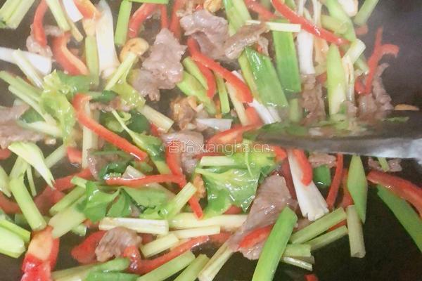 蘑菇炒肉片的做法图解5