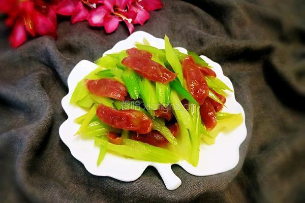 芹菜炒广肠的做法图解15