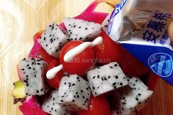 火龙果沙拉的做法图解7