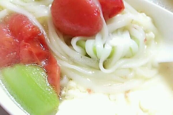 美味蔬菜鱼汤面的做法图解13