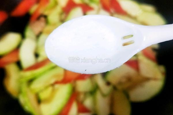 西葫芦炒肉片的做法图解19