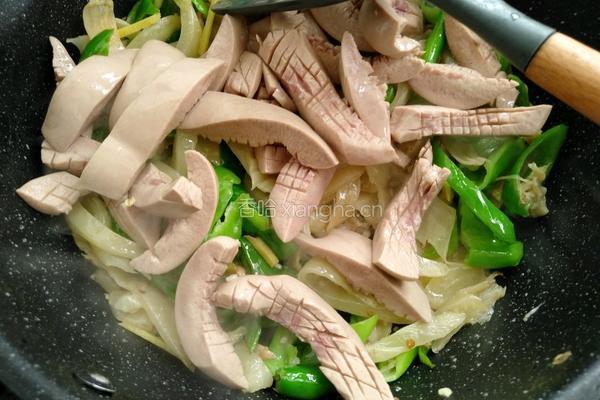 酸菜炒腰花的做法图解20