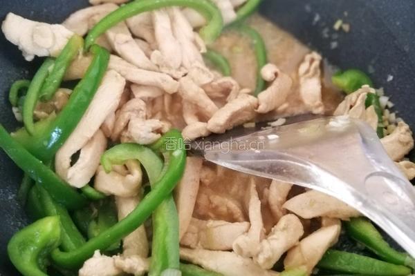 青椒炒鸡胸肉和贝贝南瓜的做法图解14