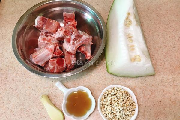 薏仁冬瓜排骨汤的做法图解1