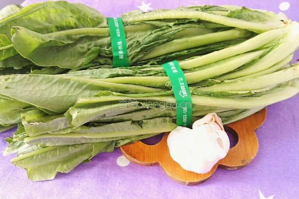 清炒油麦菜的做法图解1