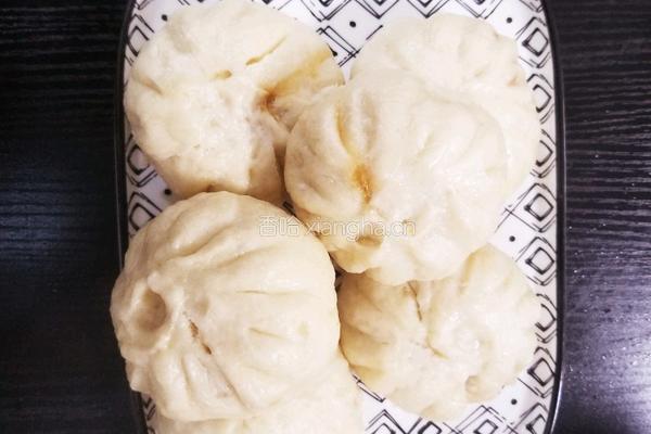 胡萝卜虾仁肉粉条包子的做法图解11