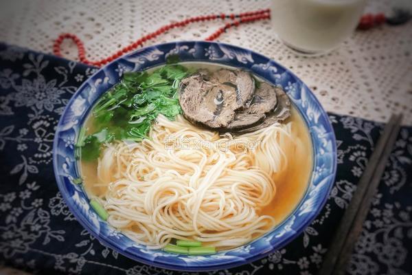 清汤牛肉面的做法图解12