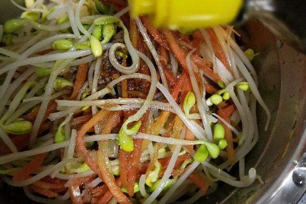 凉拌黄豆芽的做法图解12