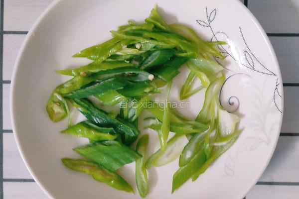 青菜炒瘦肉的做法图解4
