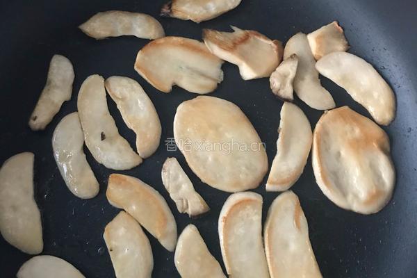 杏鲍菇炒肉的做法图解5