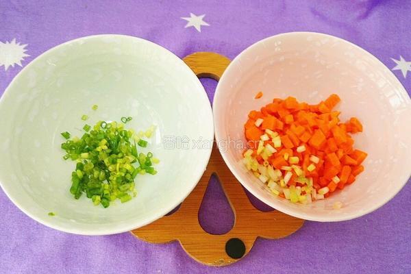 蛋炒粗粮饭的做法图解2