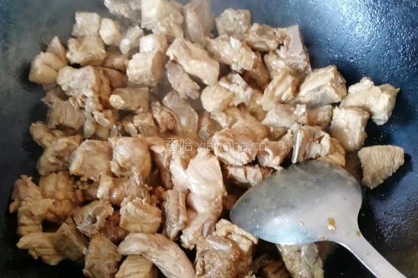 土豆烧排骨的做法图解4