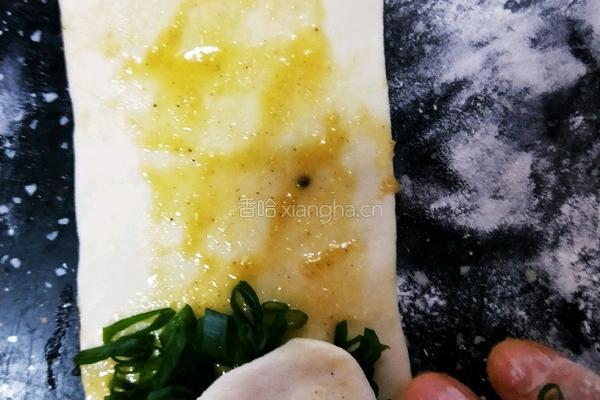 黑芝麻千层葱饼的做法图解23