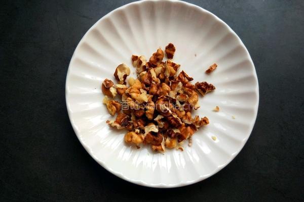 养生良方#黑芝麻黑豆核桃粥的做法图解4