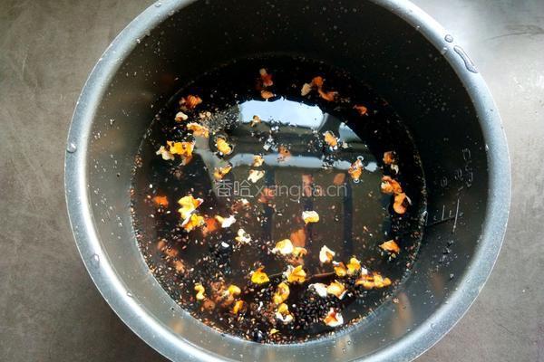 养生良方#黑芝麻黑豆核桃粥的做法图解5