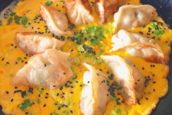 饺子抱蛋