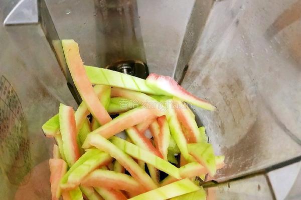 西瓜皮生饮的做法图解4