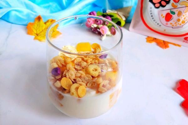 夏日清爽低脂甜品#果麦脆酸奶的做法图解5