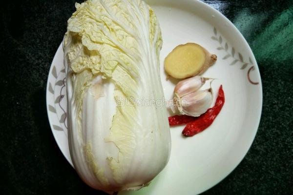 酸辣大白菜的做法图解1