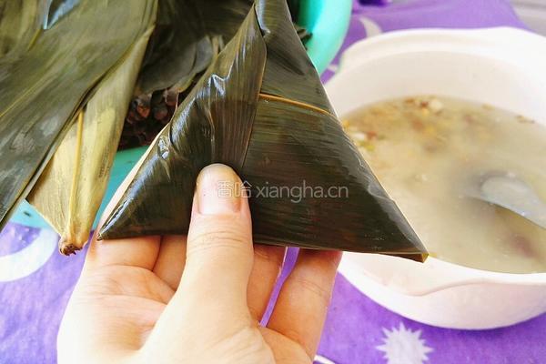 八宝米三角粽的做法图解10