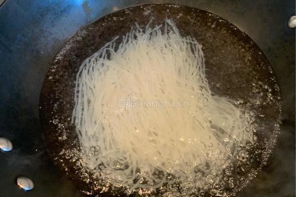 红烧牛肉米线的做法图解4