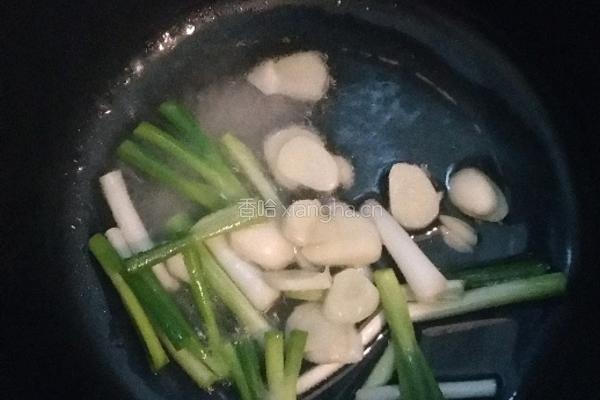 葱花清汤面的做法图解3