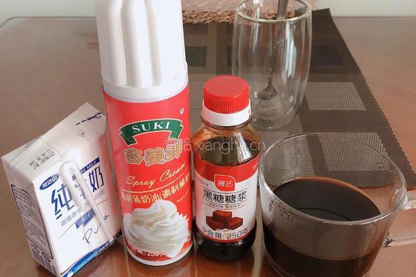 焦糖珍珠红茶拿铁的做法图解1