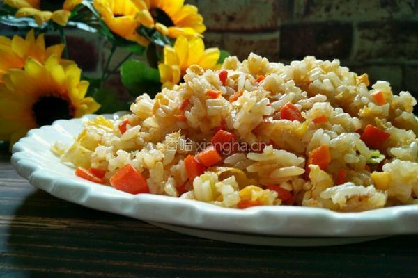 胡萝卜芹香蛋炒饭的做法图解12