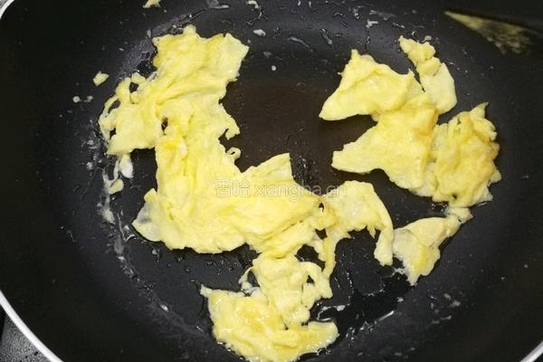 虾仁炒蛋的做法图解3