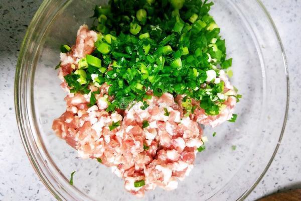 红油馄饨的做法图解3