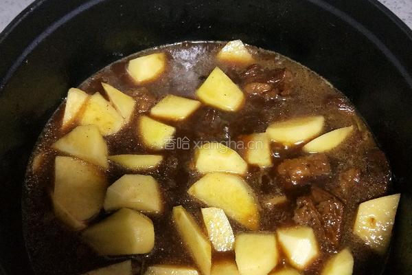 土豆烧牛腩的做法图解29