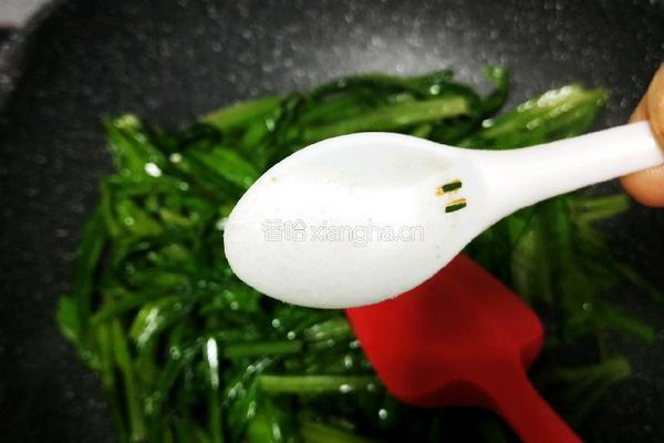 清炒油麦菜的做法图解7