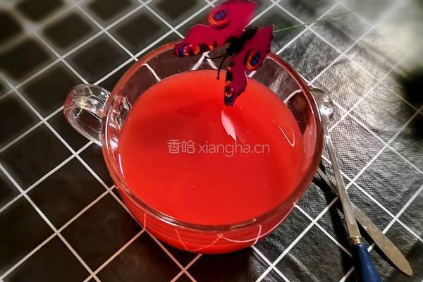 冰凉可口的西瓜汁的做法图解11