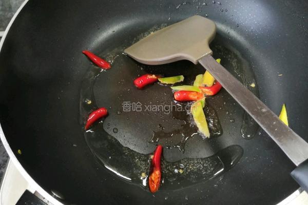 排骨烧蛋的做法图解2