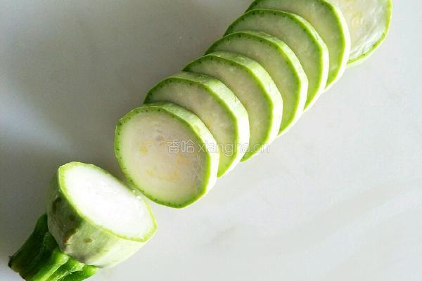 西葫芦肉馅饼的做法图解2