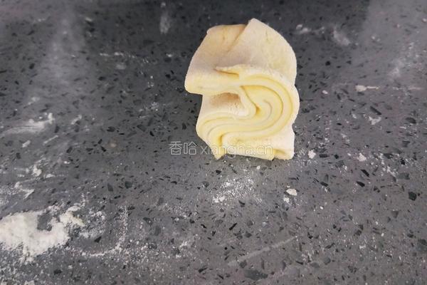 双色花卷的做法图解17