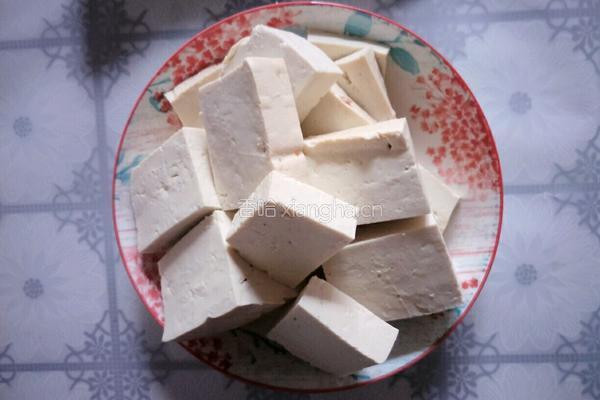 脆皮孜然豆腐块的做法图解2