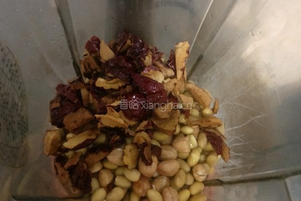 红枣花生豆浆的做法图解5