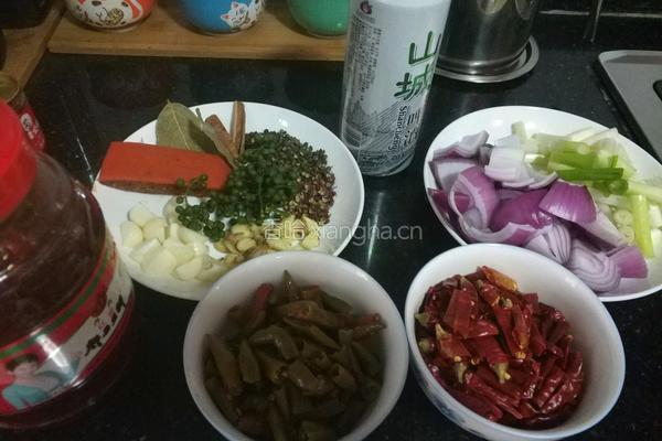 秘制麻辣小龙虾的做法图解2