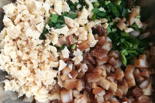 冻豆腐酱肉皮包的做法图解4