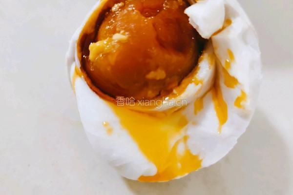 流油咸鸭蛋的做法图解6