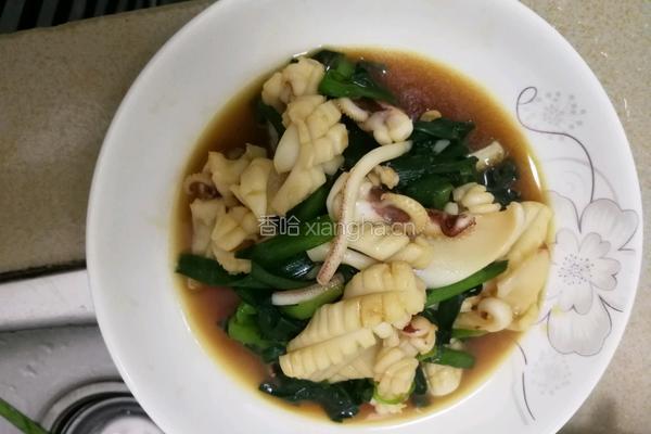 韭菜炒鱿鱼的做法图解6