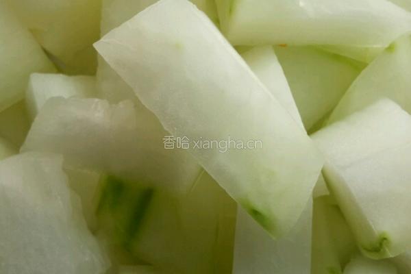 冬瓜排骨汤的做法图解2