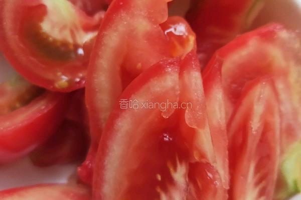 西红柿紫菜汤的做法图解1