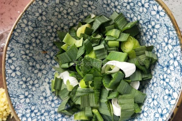 腊肉炒包菜的做法图解6