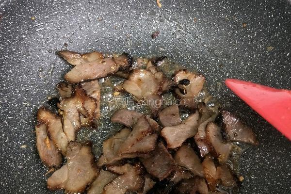腊肉炒包菜的做法图解10