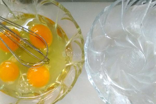 虾仁水蒸蛋的做法图解1