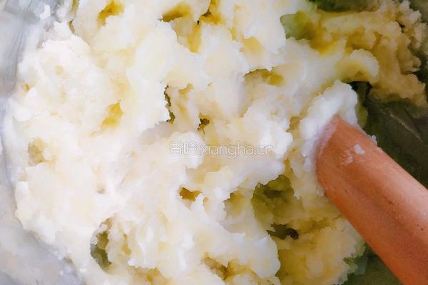 土豆泥饼的做法图解3