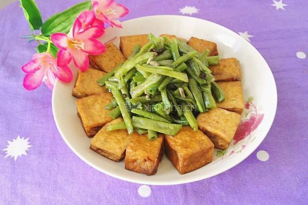 油豆腐炒豆角