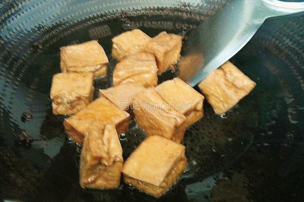 油豆腐炒豆角的做法图解7